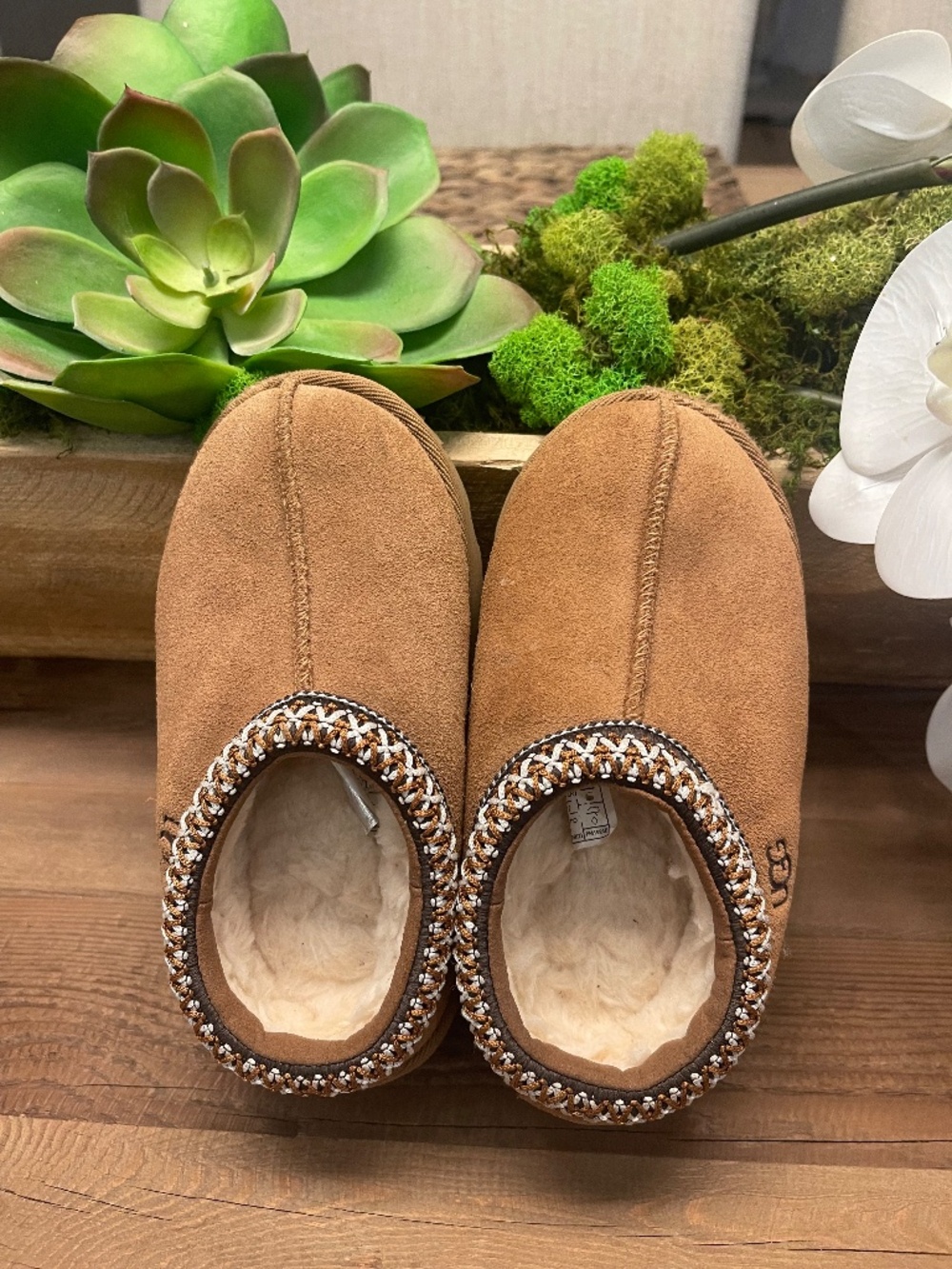 UGG Tasman II Slippers Toddler Size 10 Shoes Chestnut Suede Slip On Minimalist - Picture 2 of 4